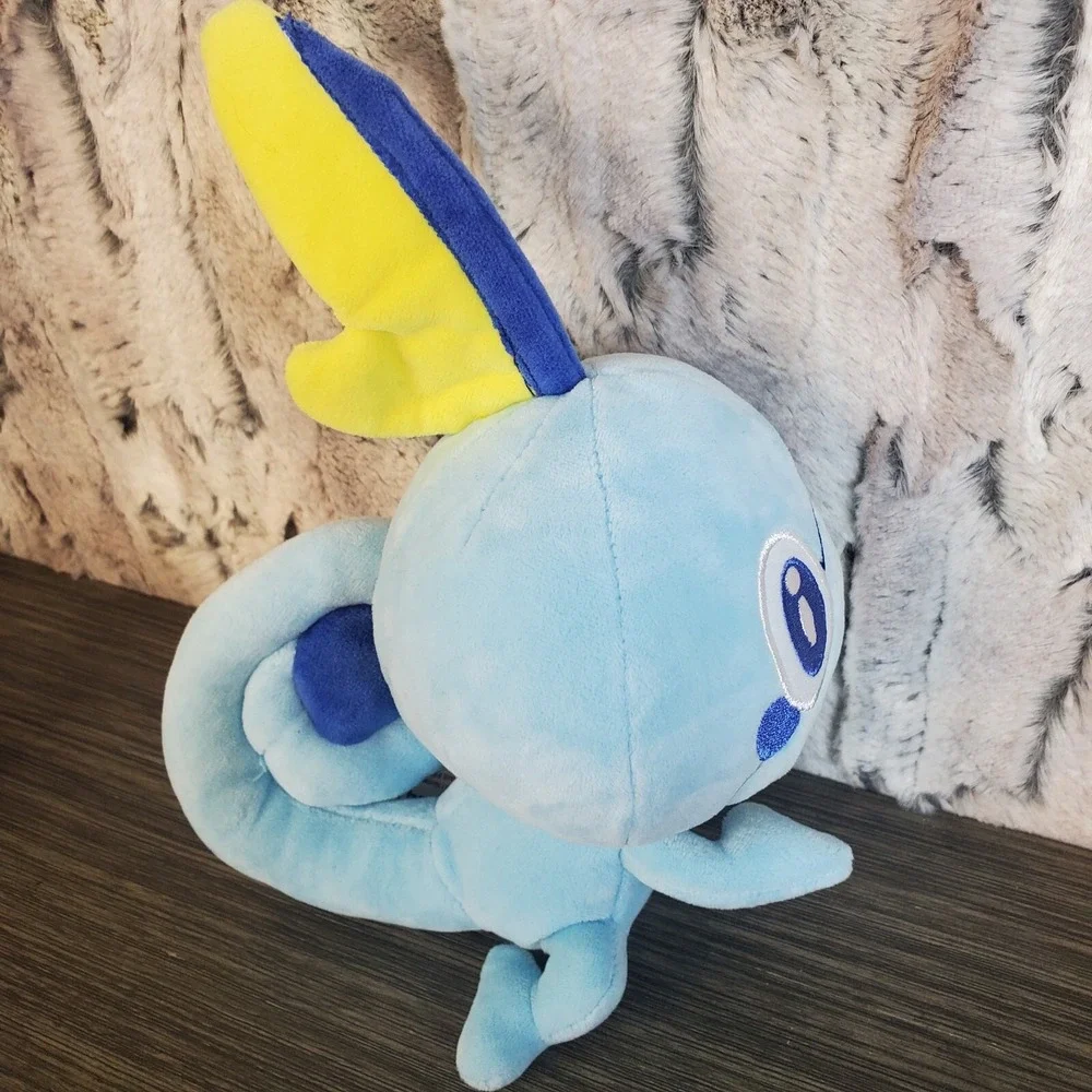 Pokemon Nintendo 2022 Sword and Shield Sobble 8